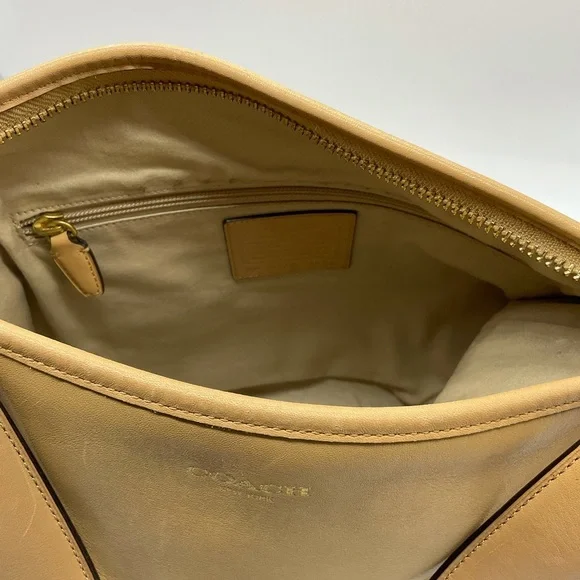 Coach Purse - Picture 3 of 4